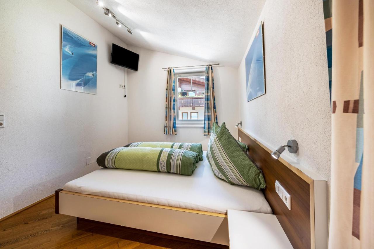 Apartamento Haus Rudi Ried im Zillertal Exterior foto
