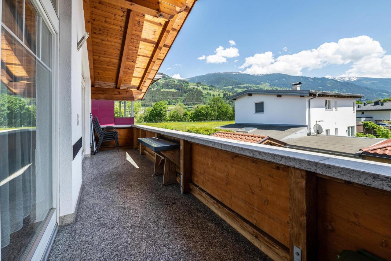 Apartamento Haus Rudi Ried im Zillertal Exterior foto